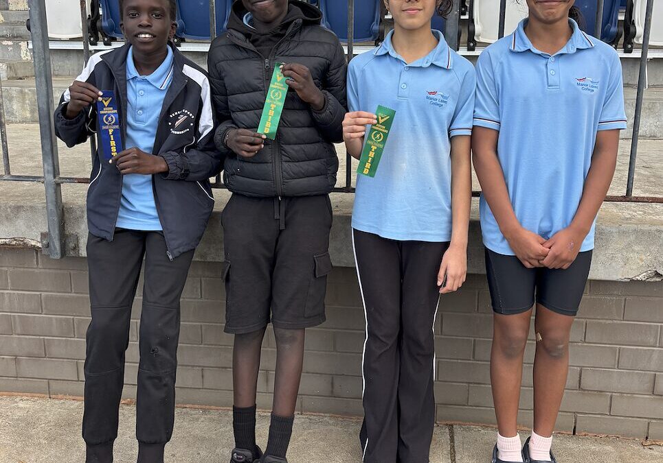 Foursome Progresses in Primary Cross Country